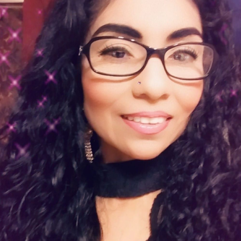 Meet your Posher, Leticia